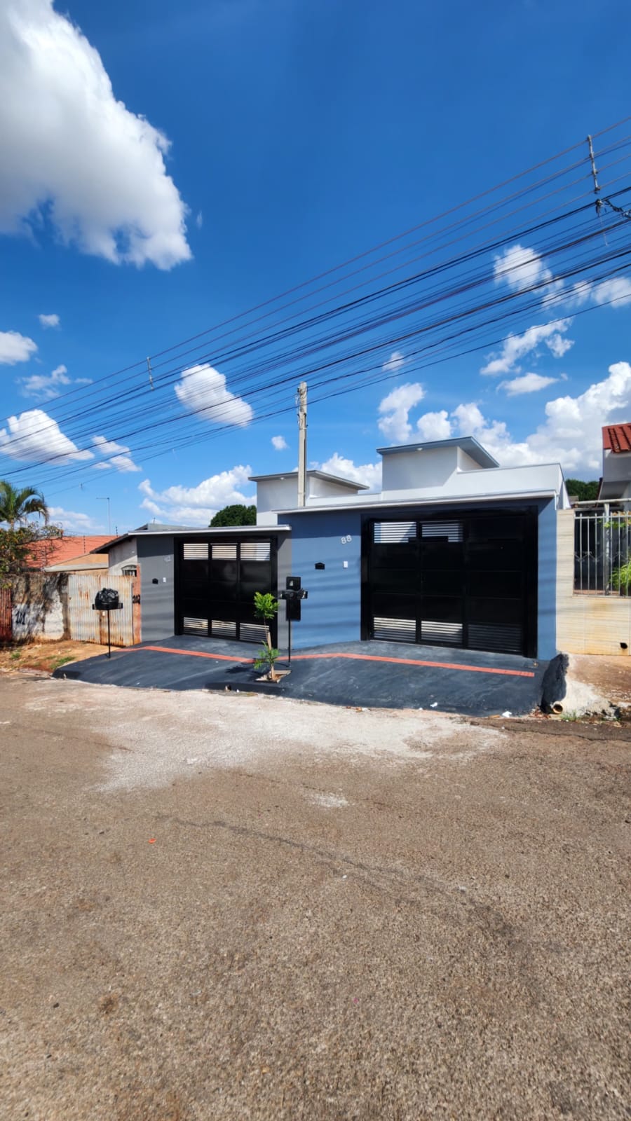 CASA NO JARDIM MONTE CARLO